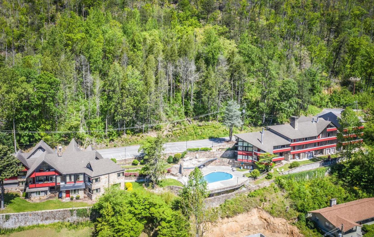Chalet Inn Gatlinburg Exterior photo